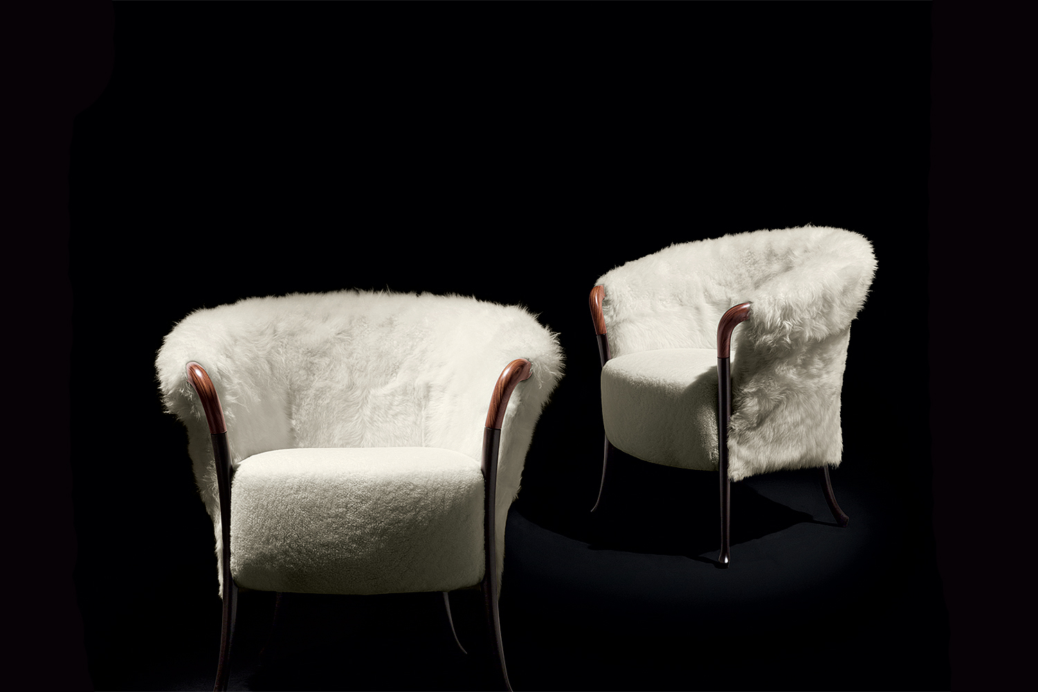 Кресла Progetti Fashion из бука и мутоновой обивки Katori – совместная работа Giorgetti и текстильного бренда Agnona