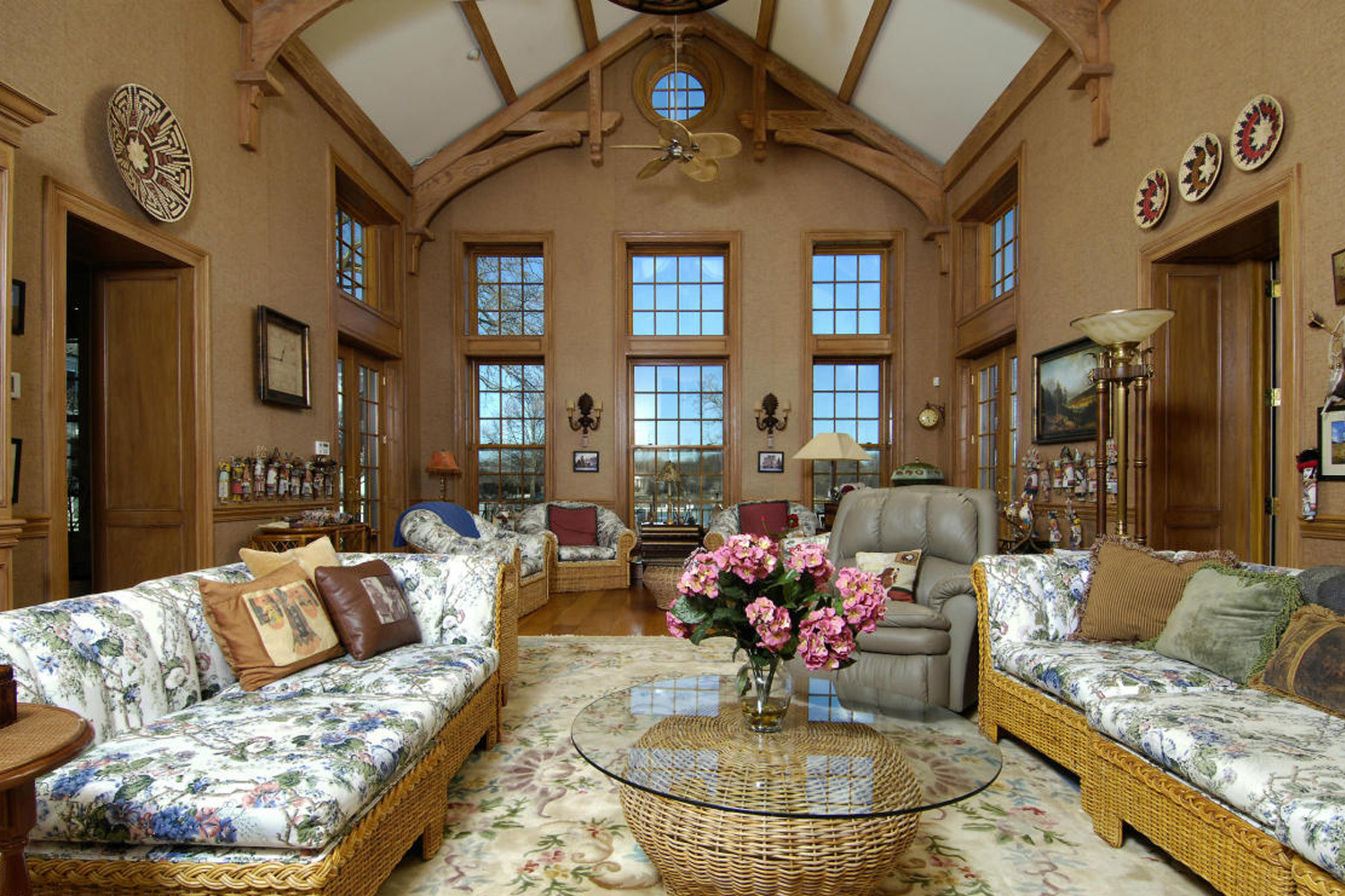 Гостиная в бывшем доме Трампов (Гринвич, Коннектикут)