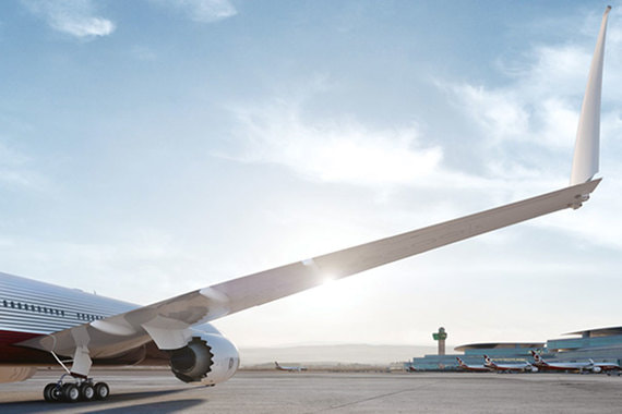 У Boeing 777X самый большой размах крыльев среди всех самолетов компании, отмечает Bloomberg