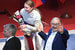 Министр спорта Павел Колобков, олимпийская чемпионка по фехтованию на саблях Софья Великая и основатель компании USM Holdings Алишер Усманов (слева направо) во время товарищеского матча между женскими сборными России и Франции по фехтованию на саблях в Российском этнографическом музее