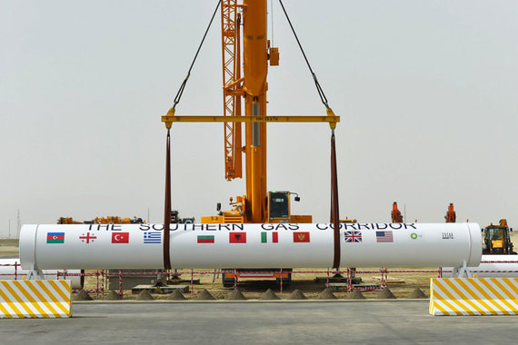 Проект «Южный газовый коридор» предусматривает создание трубопроводной инфраструктуры для транспортировки в Европу и Турцию газа с шельфового месторождения Шах-Дениз