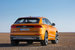 Audi Q8 оснащаются прогрессивным рулевым управлением, передаточное отношение которого увеличивается с ростом угла поворота рулевого колеса. Как опция устанавливается подруливающая задняя подвеска