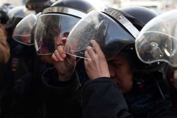 Участник протестной акции пожаловался в ЕСПЧ на подмену потерпевшего от него полицейского