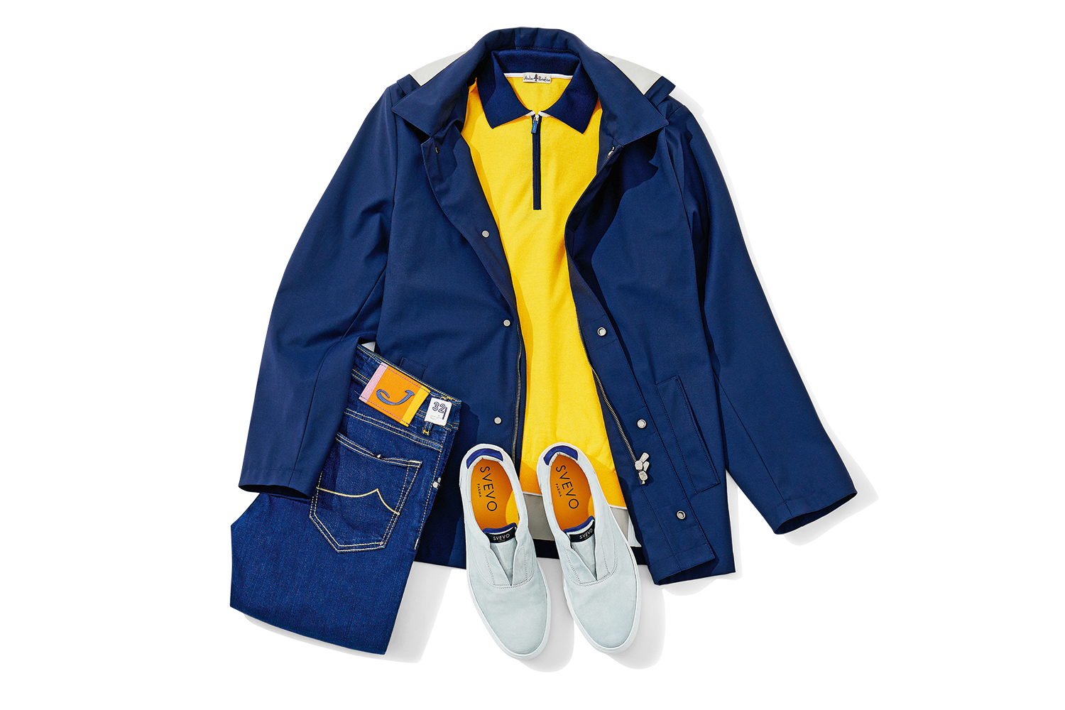 Ветровка и рубашка-поло, все – Atelier Portofino; кожаные слиперы – Svevo; джинсы – Jacob Cohen