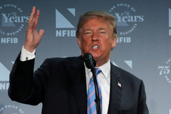 Администрация Трампа 15 июня заявила о введении 25%-ных пошлин на импорт китайских товаров стоимостью $50 млрд.
