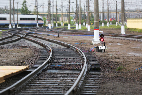 Сейчас завершается проектирование ВСМ Москва – Владимир – Нижний Новгород – Казань, которая впоследствии будет продлена до Екатеринбурга, говорит представитель РЖД