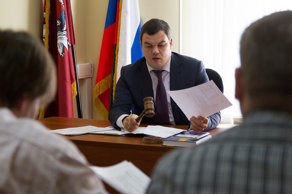 Если адвокат не получил деньги от оперативников, то он и не может считаться получающим вознаграждение платным осведомителем