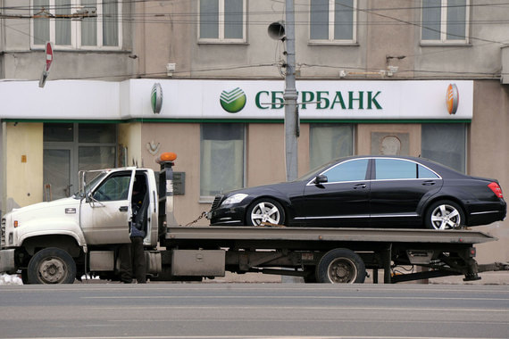 В рамках пилотного режима клиентам «Сбербанк премьера» менеджеры будут рассчитывать стоимость полиса каско от четырех отобранных страховщиков