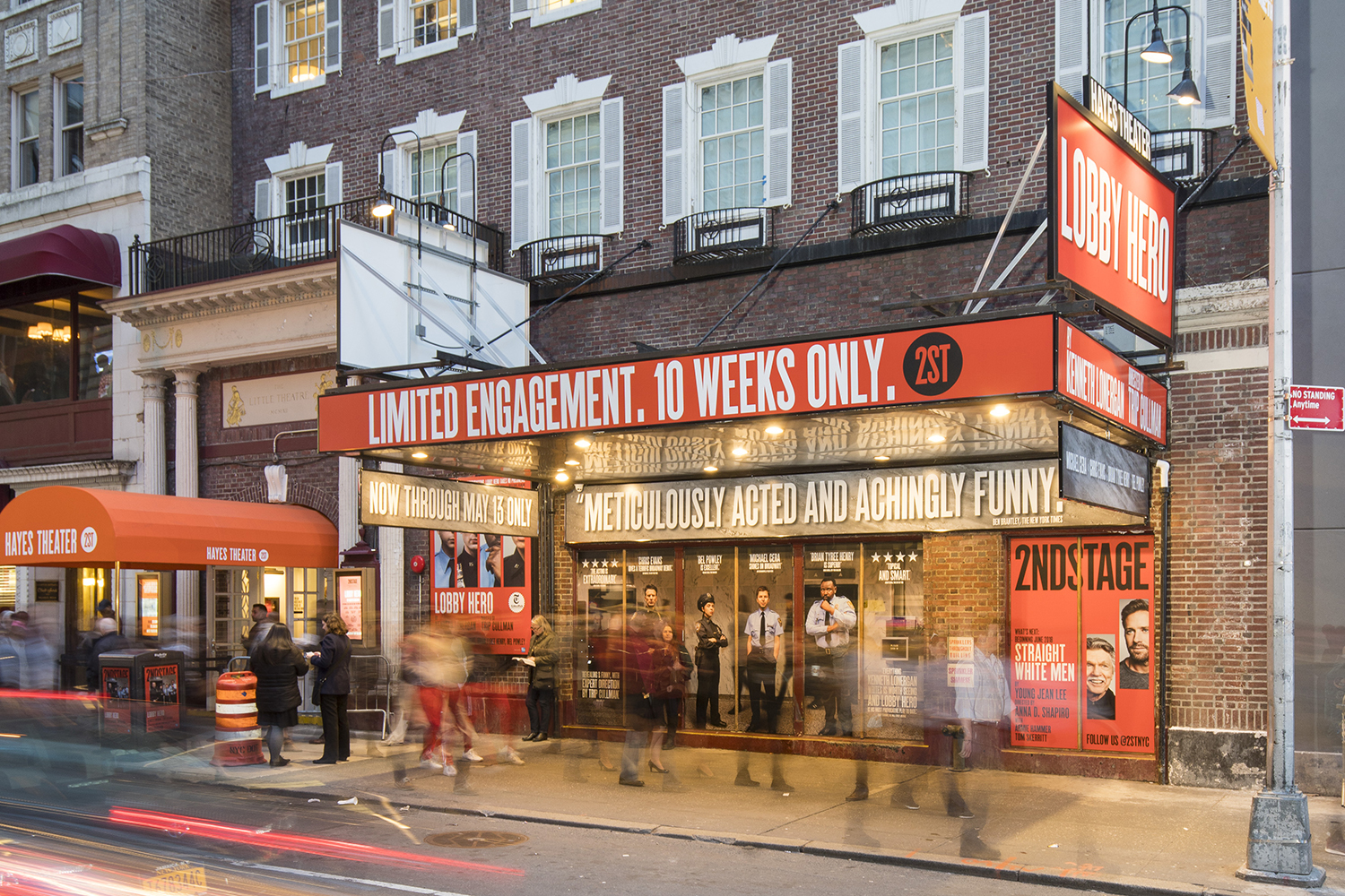 Фасад театра сегодня