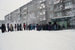 Мурманская область, город Ревда. 25 декабря 1998 г. Очередь за гуманитарной помощью из Норвегии