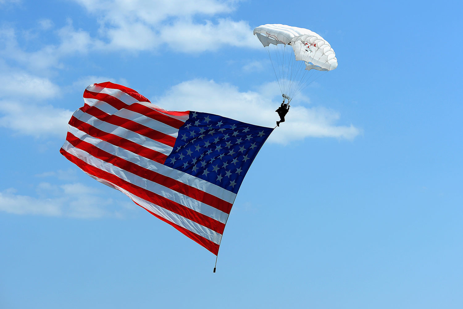 2019 год - Госдеп США предлагает ввести санкции в отношении ГРУ и нескольких российских оборонных 2019 год - Трамп продавил вступление НАТО в коалицию против ИГ | Свежие Новости