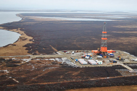 «Печора СПГ» предусматривает добычу углеводородов, подготовку нефти и газа, переработку газоконденсата в дизельное топливо и строительство СПГ-завода