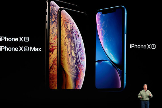 Все три новых смартфона являются более продвинутыми модификациями iPhoneX