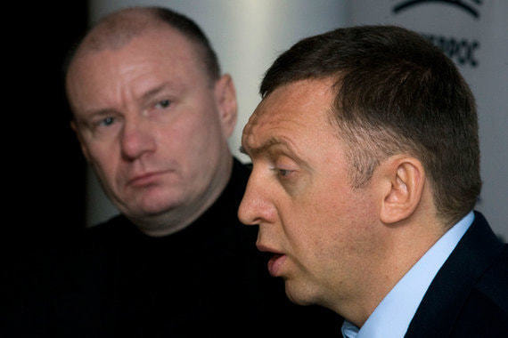 По иску UC Rusal Олега Дерипаски (справа) была аннулирована сделка по продаже 2,1% «Норникеля» структурам Владимира Потанина (слева)
