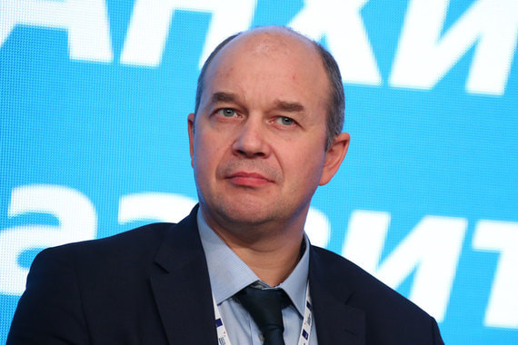 По словам одного из источников в мэрии, Лысенко в качестве руководителя уже представили сотрудникам департамента