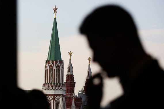 Оба новых врио – выпускники «школы губернаторов», специально организованной администрацией президента для подготовки региональных кадров