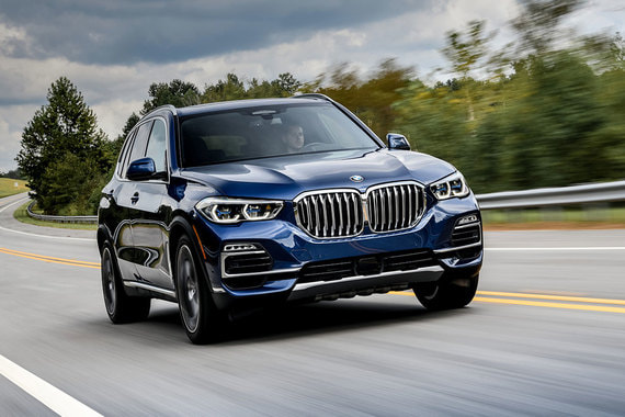 Шестицилиндровый рядный бензиновый турбомотор нового BMW X5 xDrive40i великолепен и на крутых подъемах в лесу, и на шоссе