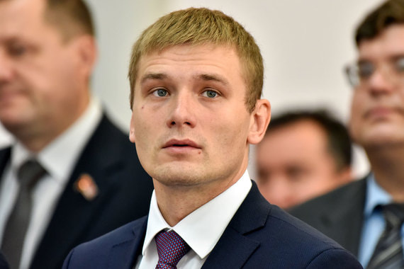 По словам одного из источников, администрация вернулась к сценарию, по которому Коновалов (на фото) остается единственным кандидатом, но не набирает нужных в таком случае более 50% голосов