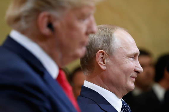 «Никаких прямых обвинений президент США не озвучивал и каких-либо подкрепленных хоть какими-то аргументами или тем более доказательствами обвинений в отношении президента России не может существовать», — заявил Песков
