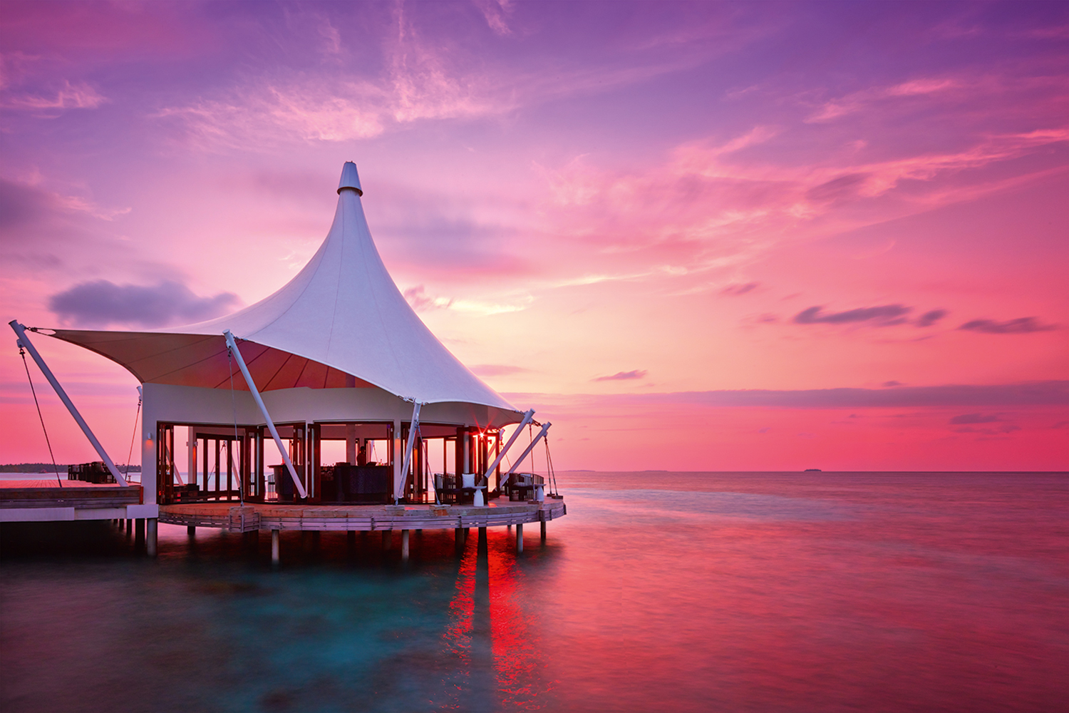 С территории Niyama Private Islands открываются красивые виды на океан