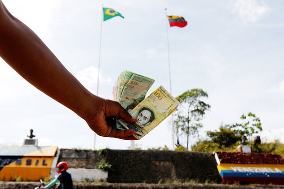 Инфляция в Венесуэле уже близка к 1 000 000%