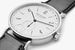 Первый победитель в новой номинации «Прорыв» - Tangente neomatik 41 Update, новинка в серии Nomos, Glashütte. Часы с оригинальным указателем даты (по ободку циферблата), цена 3520 франков