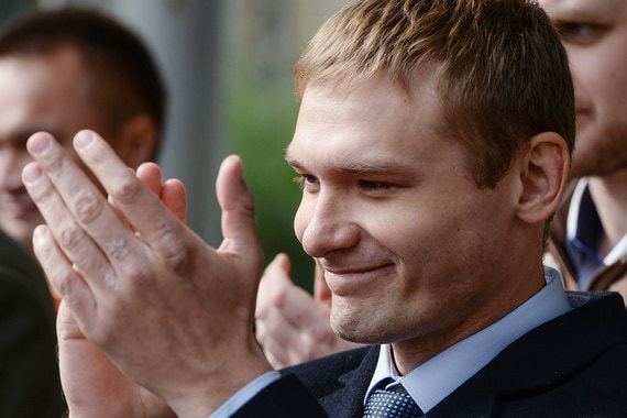 После последовательного снятия трех соперников Коновалов остался единственным кандидатом на пост главы республики