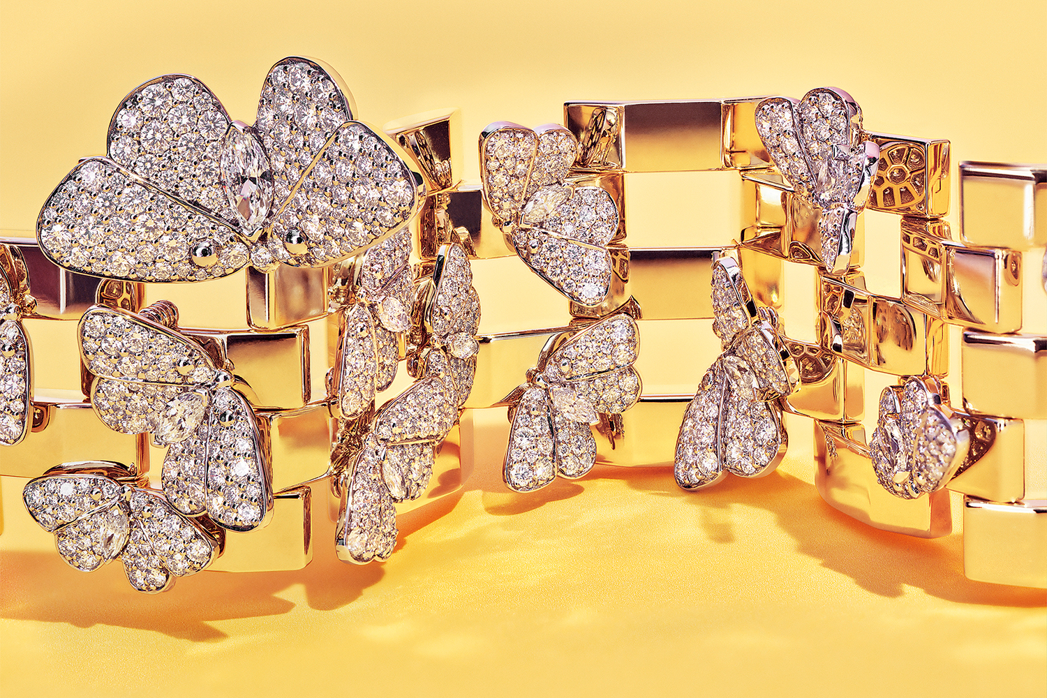 Браслет с мотыльками-трансформерами из линии Summer