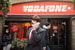Vodafone Global Enterprise Год основания: 2007 Страна: Великобритания Эта компания, «дочка» Vodafone, предлагает IT-услуги крупным корпоративным клиентам. Она перенесла все операции в облако и внедрила инструменты искусственного интеллекта в работу с клиентами. В результате скорость и качество обслуживания клиентов улучшились.