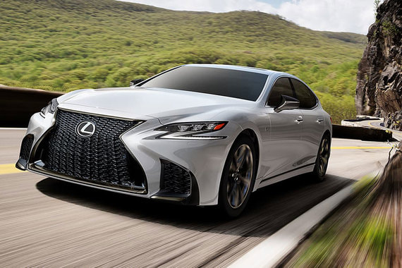 Lexus LS 500 F Sport абсолютно нейтрален по ходовым качествам – не подзуживает водителя, не окорачивает; едет точно, как скажут