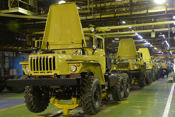 Группа ГАЗ Олега Дерипаски может продать автозавод «Урал»