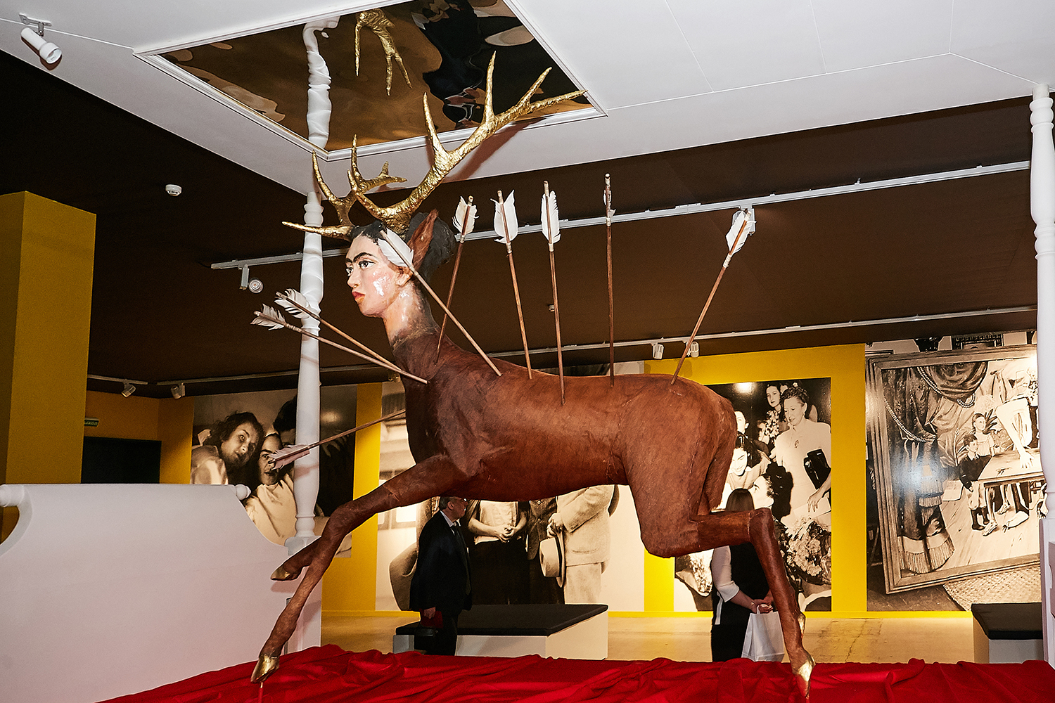 На выставке «Фрида Кало и Диего Ривера.  Живопись и графика из музейных и частных собраний» можно видеть не только произведения художников, но и фотографии, документы и объекты, имеющие отношение к их частной жизни