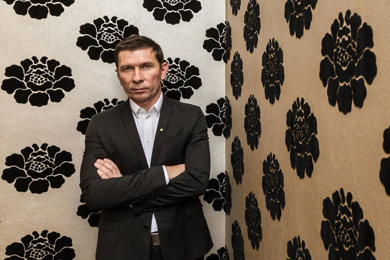 Федотов приобрел российскую версию журнала Forbes осенью 2015 г. и продал ее в августе бизнесмену Магомеду Мусаеву