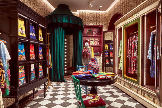 Магазин редких вещей на первом этаже Gucci Garden не так-то просто отличить от музея