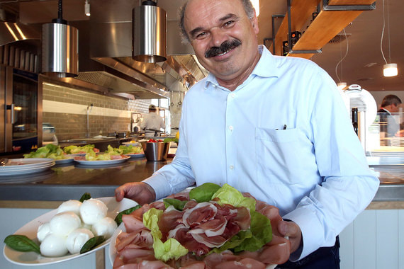 Основатель Eataly Оскар Фаринетти