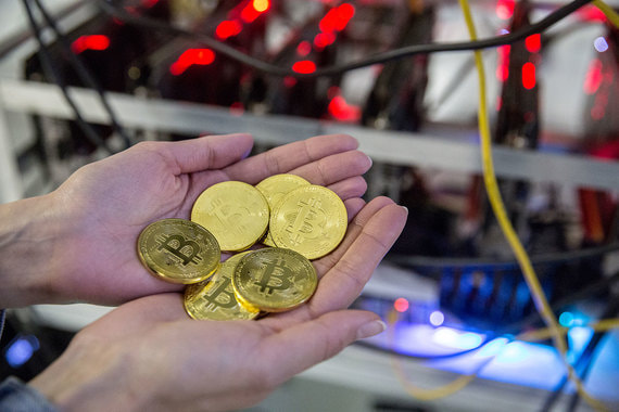 CoinMarketCap собирает данные о торгах криптовалютами с различных бирж и рассчитывает на их основе единые котировки