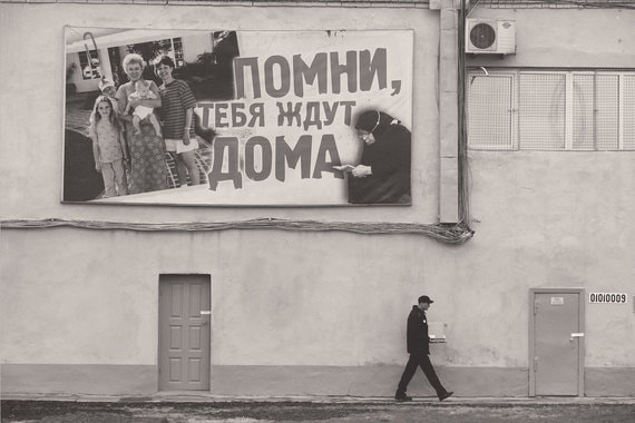 Распад семей у осужденных не редкость, но специальной федеральной службы их поддержки после освобождения нет