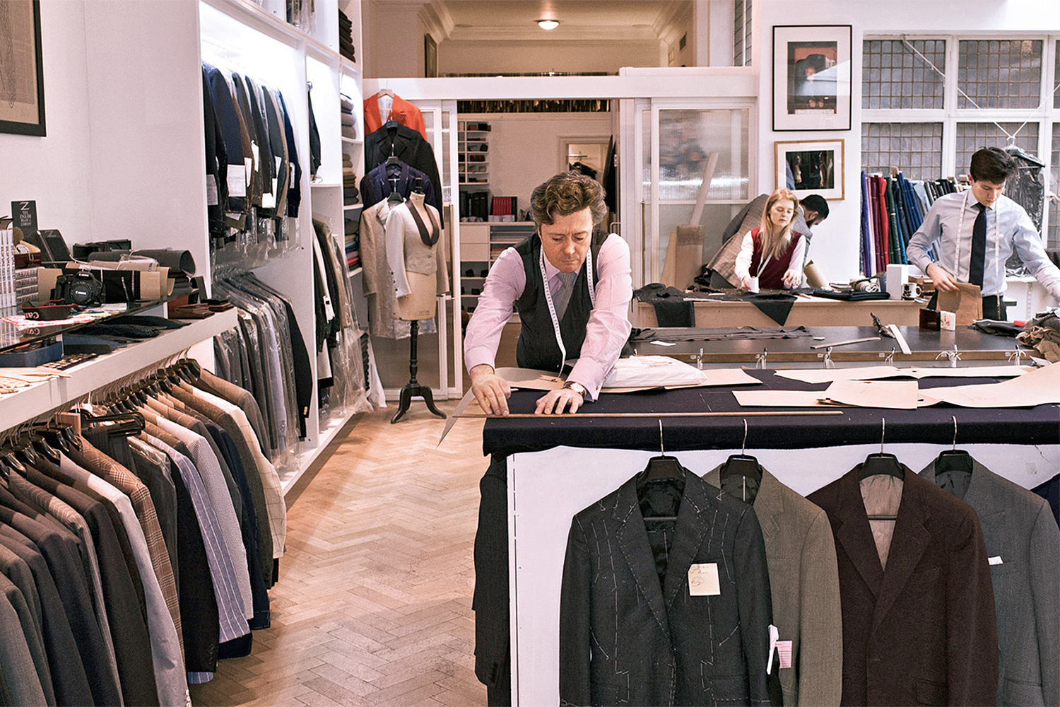 Ричард Андерсон, совладелец Richard Anderson, за работой