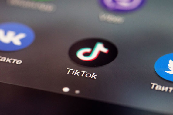 В России стремительно набирает популярность приложение для обмена видео TikTok