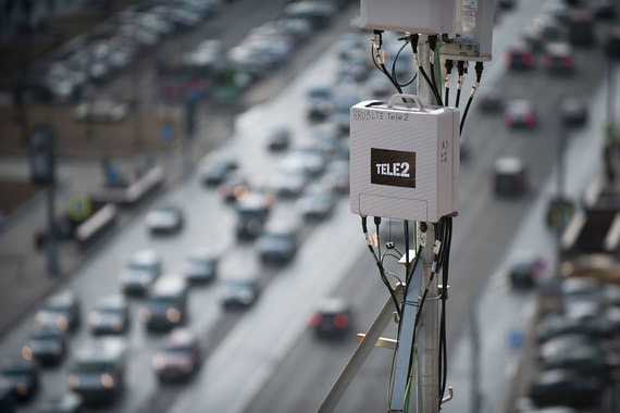 Tele2 закупит 50 000 базовых станций
