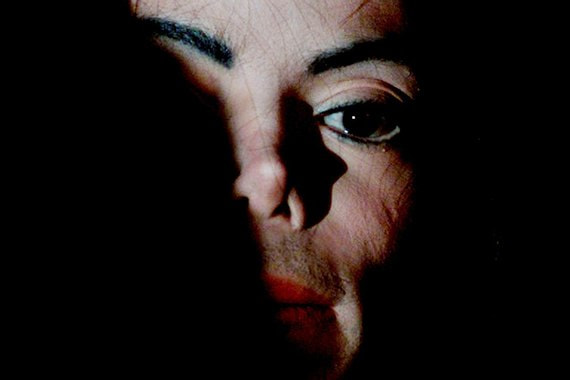 «Первый канал» передумал показывать фильм с обвинениями Майкла Джексона в педофилии