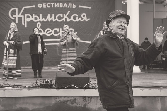 Что делать с Крымом, никто не знает, и даже в высоких кабинетах можно все чаще услышать: зря мы в это ввязались
