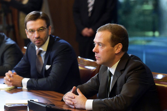 Абызов не просто был министром в его правительстве, он был протеже Медведева