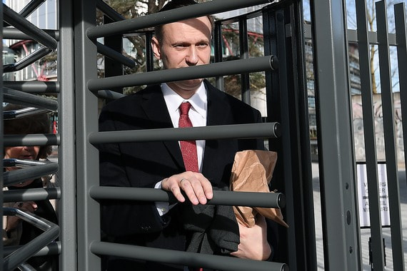 Алексей Навальныйполучит по 56,8 евро за каждыйдень, проведенныйпод домашним арестом по делу «Ив Роше»