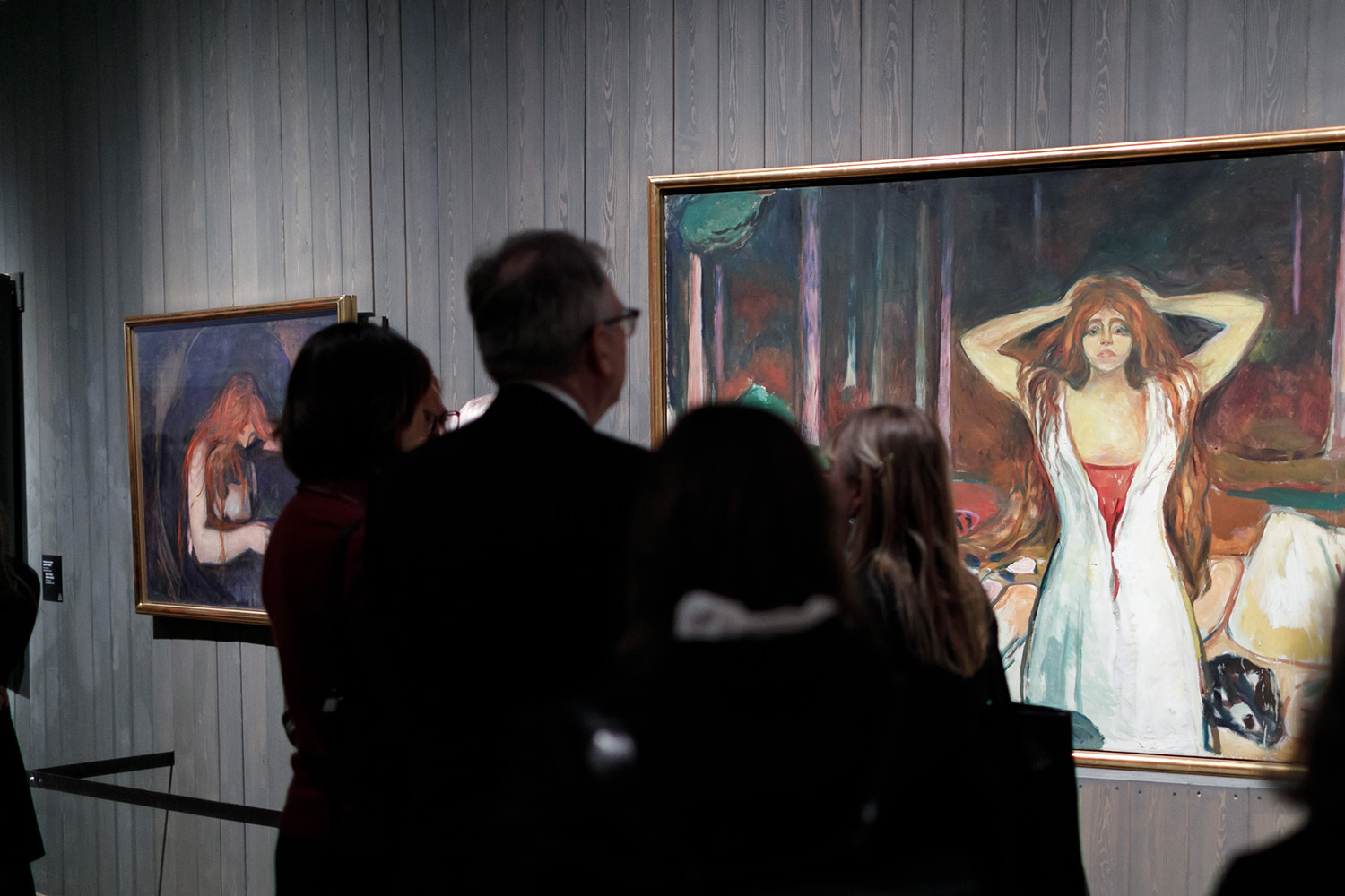 Более 60-ти  живописных работ, 37 графических произведений, 14 фотографий, а также мемориальные предметы и документы – на выставке «Эдвард Мунк» в Третьяковской галерее