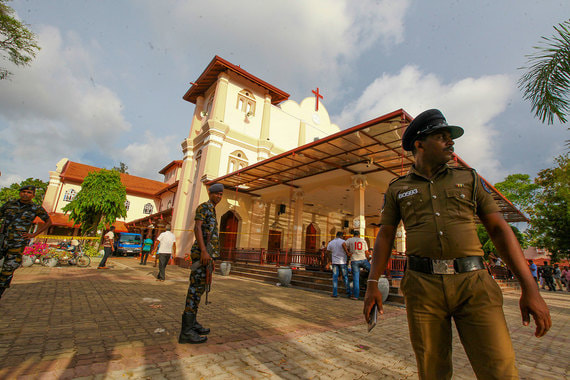 Власти Шри-Ланки винят в крупнейшем за последние годы теракте местных исламистов
