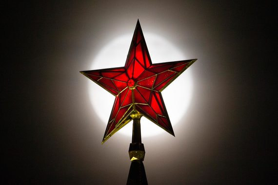 Кремль счел преждевременным поздравлять Зеленского с победой
