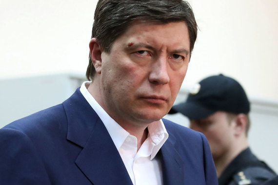 За что арестован владелец банка «Югра» Алексей Хотин