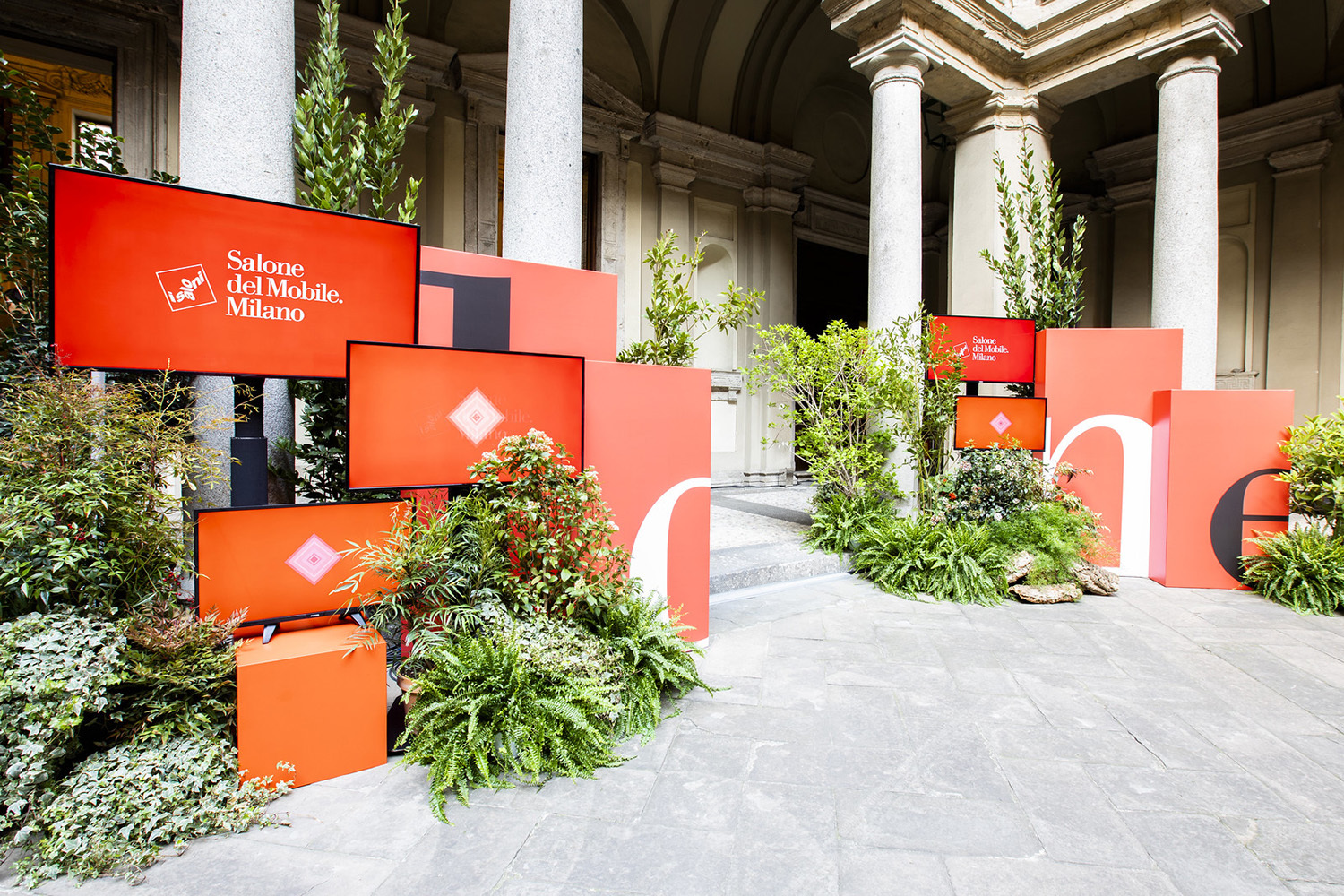 Выставка Salone del Mobile.Milano прошла в этом году уже в 58 раз. Для справки: с 2016 г. работает Salone del Mobile.Milano Shanghai, а Salone del Mobile.Milano Moscow был запущен одиннадцатью годами раньше – в 2005-м