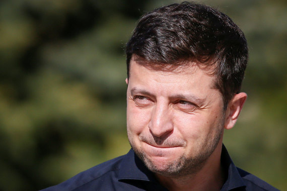 Верховная рада Украины на этой неделе должна принять постановление о дате инаугурации нового президента Владимира Зеленского